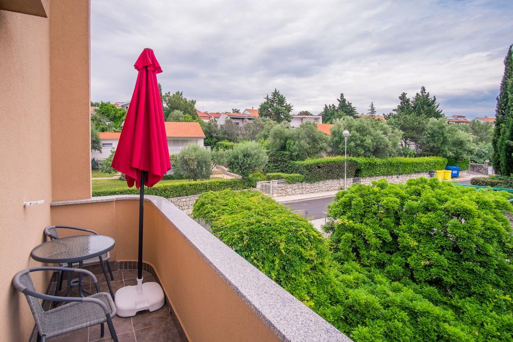 Apartments Vall Krk Town Exterior photo